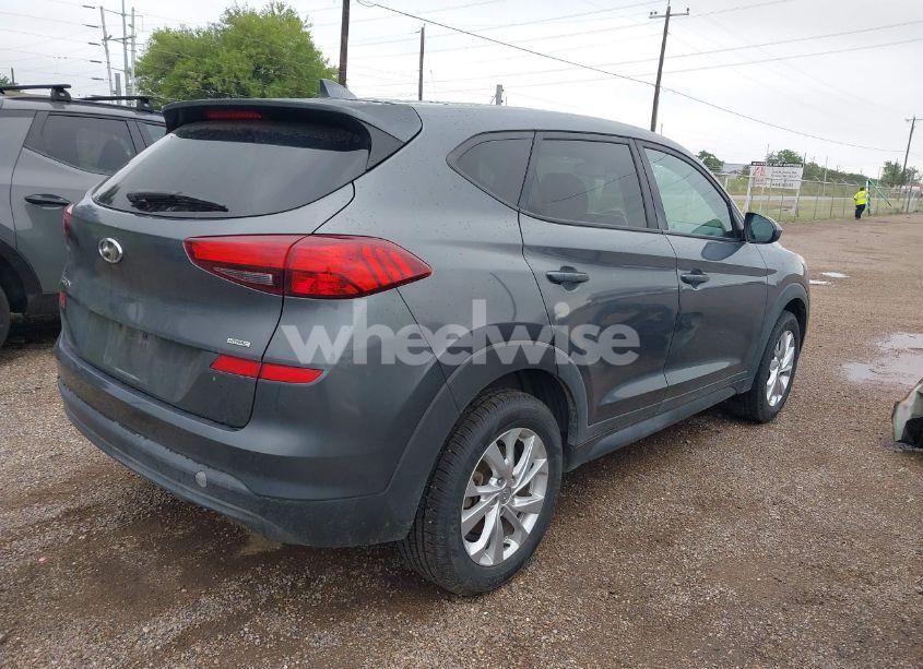 Photo 4 of 2019 Hyundai Tucson SE (VIN KM8J2CA41KU909275)