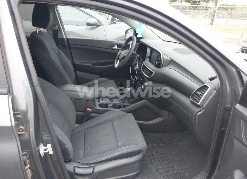 Photo 5 of 2019 Hyundai Tucson SE (VIN KM8J2CA41KU909275)