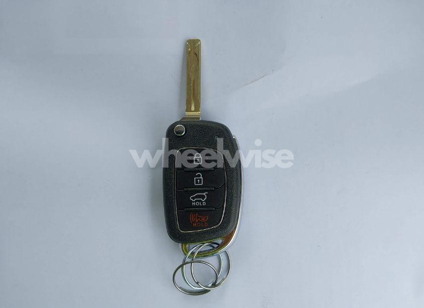 Photo 11 of 2020 Hyundai Tucson SE (VIN KM8J2CA41LU154436)