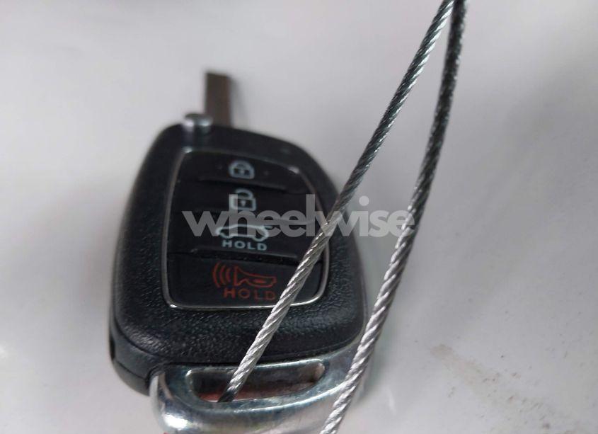 Photo 11 of 2019 Hyundai Tucson SE (VIN KM8J2CA42KU842699)