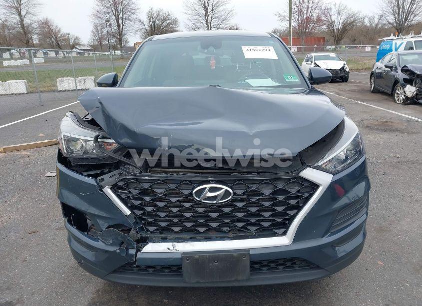 Photo 6 of 2019 Hyundai Tucson SE (VIN KM8J2CA42KU842699)