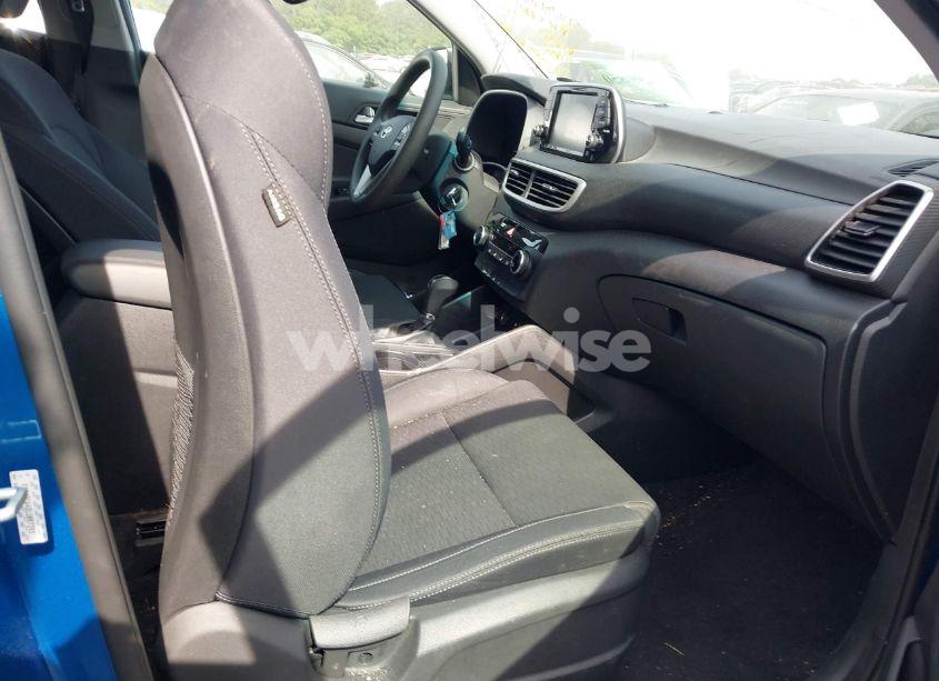 Photo 5 of 2020 Hyundai Tucson SE (VIN KM8J2CA42LU087393)