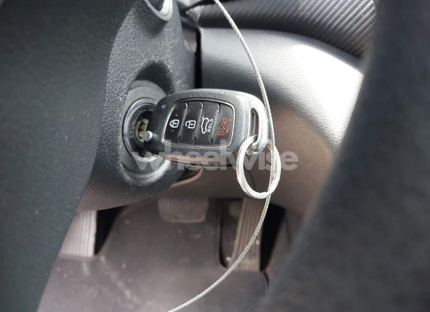 Photo 11 of 2020 Hyundai Tucson SE (VIN KM8J2CA42LU107612)