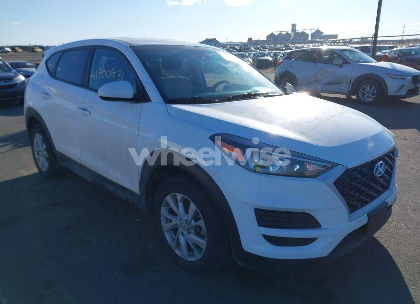 2020 Hyundai Tucson SE (VIN KM8J2CA42LU173352) main photo