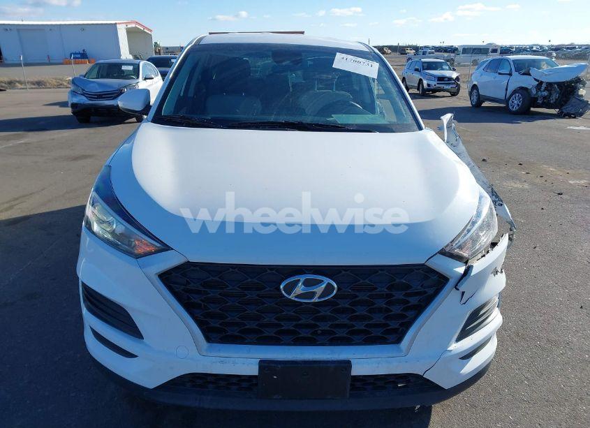 Photo 13 of 2020 Hyundai Tucson SE (VIN KM8J2CA42LU173352)