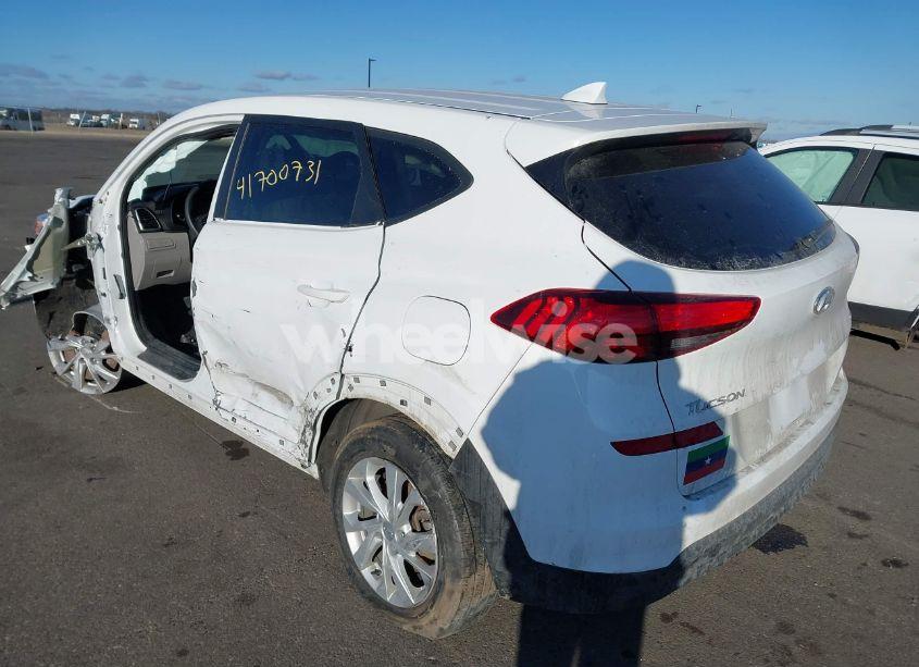 Photo 3 of 2020 Hyundai Tucson SE (VIN KM8J2CA42LU173352)