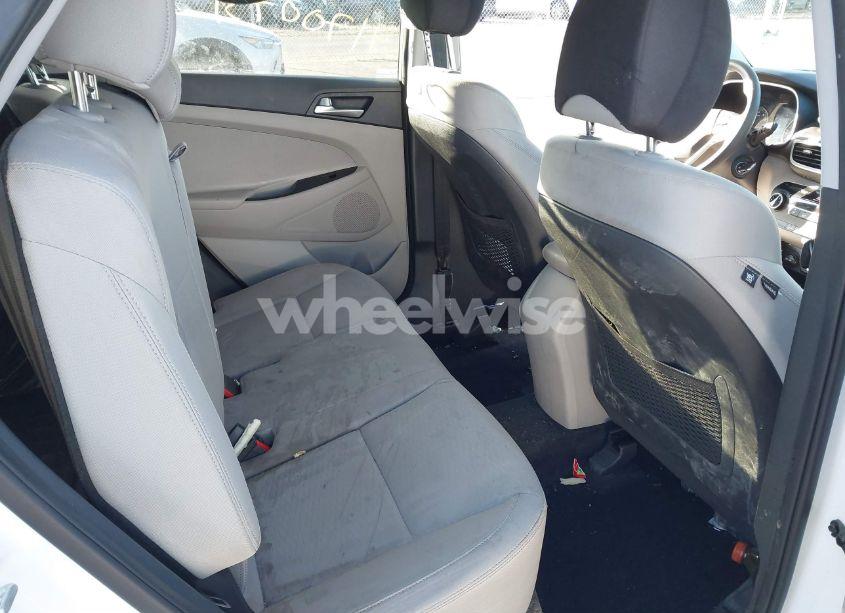 Photo 8 of 2020 Hyundai Tucson SE (VIN KM8J2CA42LU173352)