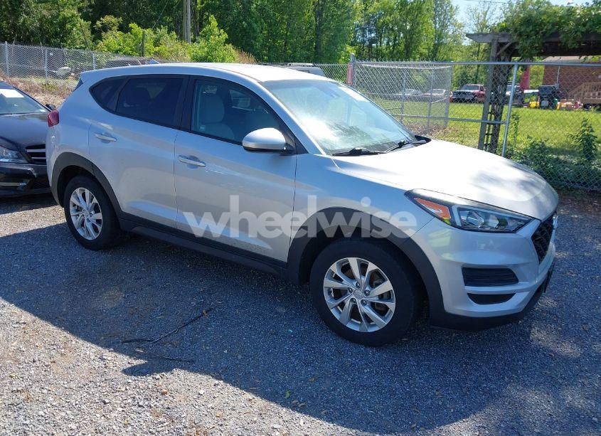 2019 Hyundai Tucson SE (VIN KM8J2CA43KU010613) main photo
