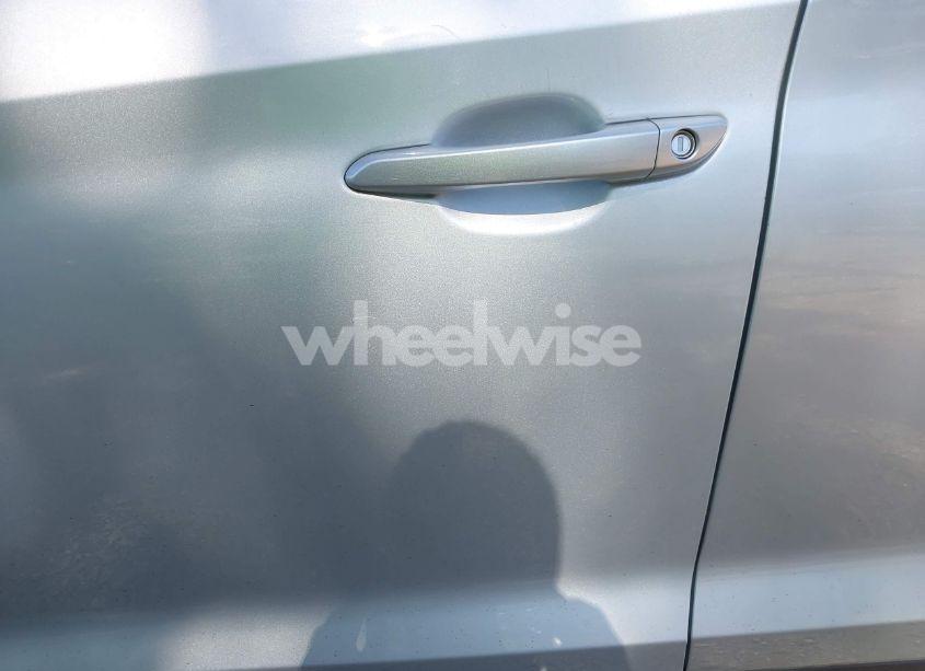 Photo 17 of 2019 Hyundai Tucson SE (VIN KM8J2CA43KU010613)