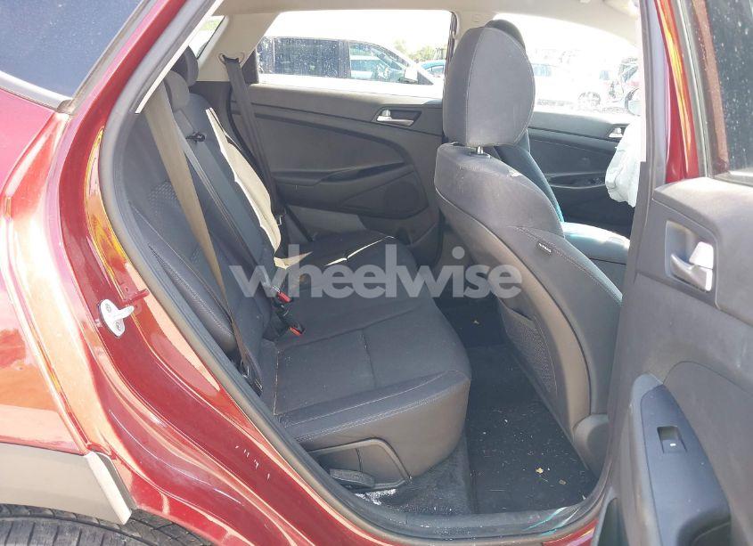 Photo 8 of 2019 Hyundai Tucson SE (VIN KM8J2CA44KU937152)