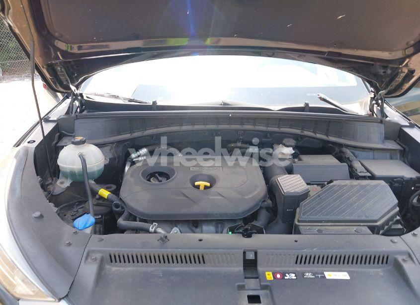 Photo 10 of 2019 Hyundai Tucson SE (VIN KM8J2CA46KU865080)