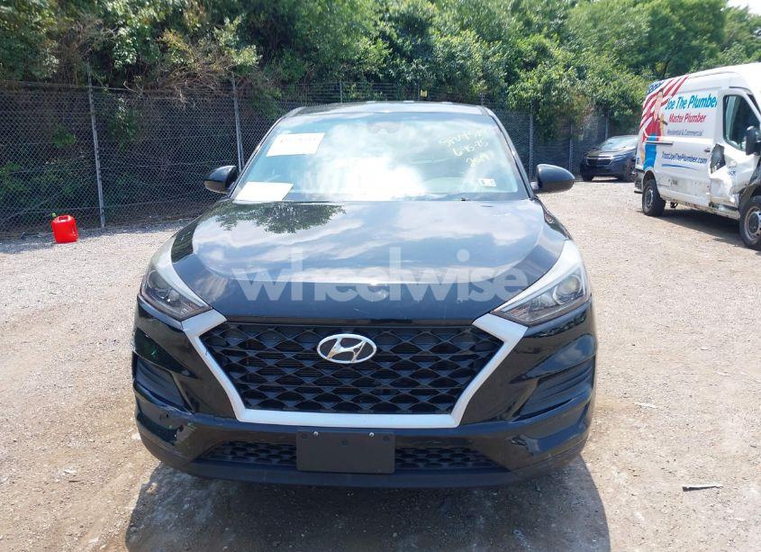 Photo 13 of 2019 Hyundai Tucson SE (VIN KM8J2CA46KU865080)