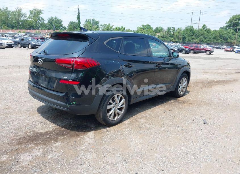 Photo 4 of 2019 Hyundai Tucson SE (VIN KM8J2CA46KU865080)