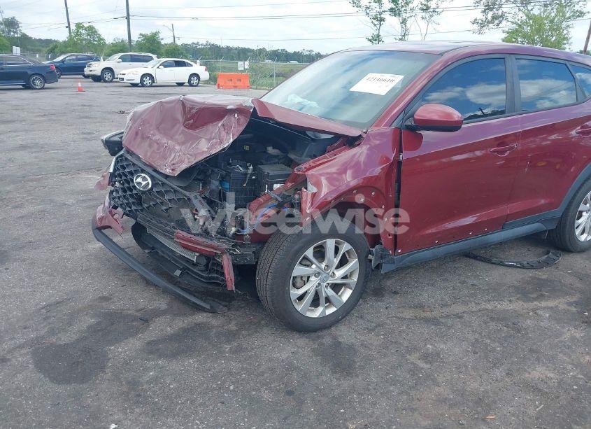 Photo 6 of 2019 Hyundai Tucson SE (VIN KM8J2CA46KU937184)