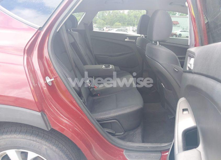 Photo 8 of 2019 Hyundai Tucson SE (VIN KM8J2CA46KU937184)