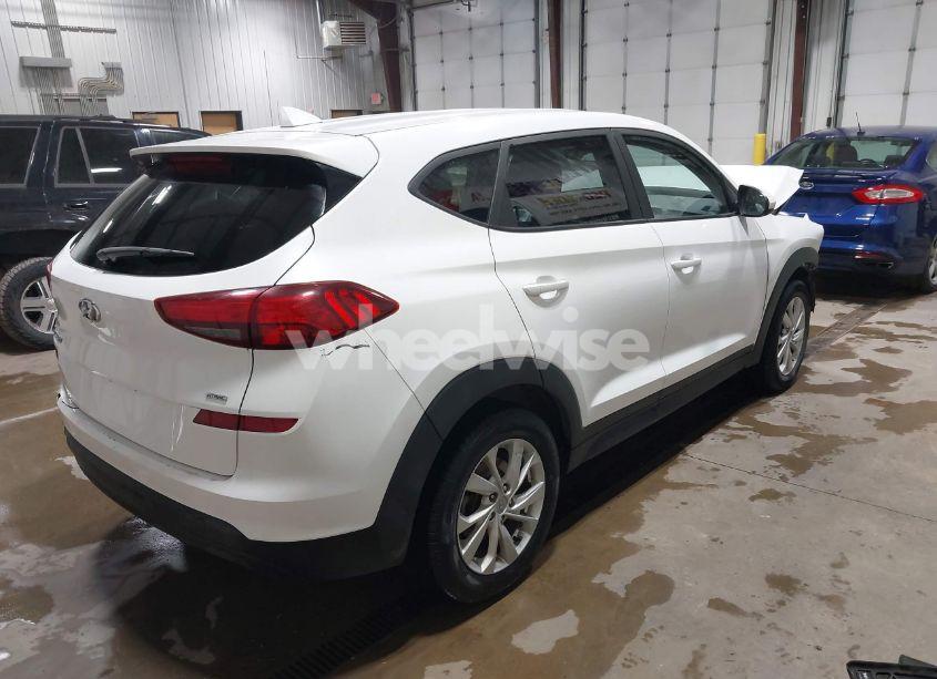 Photo 4 of 2020 Hyundai Tucson SE (VIN KM8J2CA46LU135560)