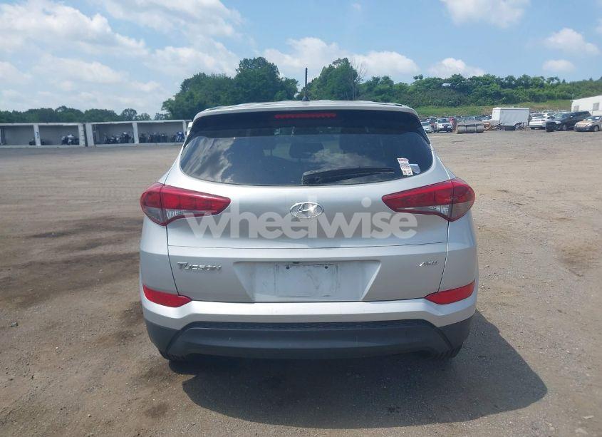 Photo 16 of 2018 Hyundai Tucson SE (VIN KM8J2CA47JU653416)
