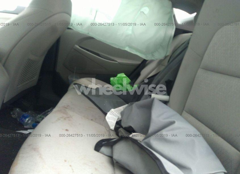 Photo 8 of 2018 Hyundai Tucson SE (VIN KM8J2CA49JU807348)