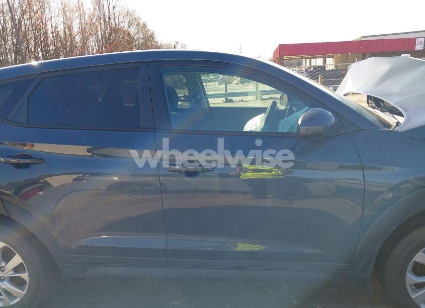 Photo 12 of 2021 Hyundai Tucson SE (VIN KM8J2CA49MU332899)