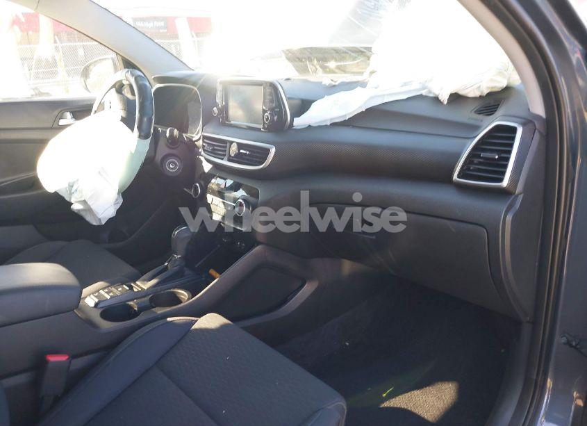 Photo 5 of 2021 Hyundai Tucson SE (VIN KM8J2CA49MU332899)