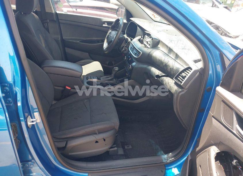 Photo 5 of 2019 Hyundai Tucson SE (VIN KM8J2CA4XKU908755)