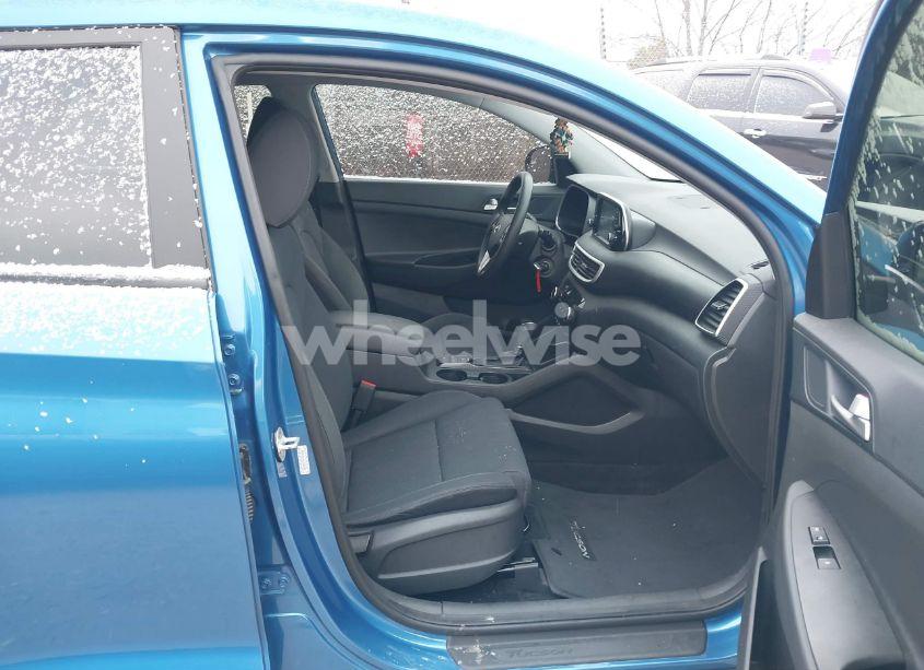 Photo 5 of 2020 Hyundai Tucson SE (VIN KM8J2CA4XLU132483)