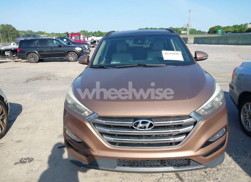 Photo 6 of 2016 Hyundai Tucson LIMITED (VIN KM8J33A20GU058654)