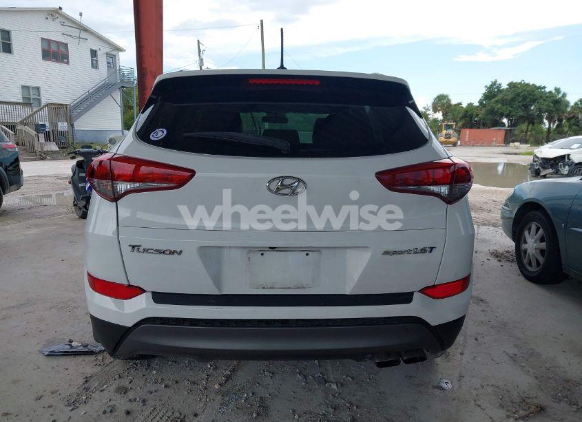 Photo 16 of 2016 Hyundai Tucson SPORT (VIN KM8J33A20GU074997)