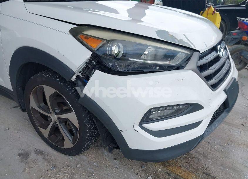 Photo 17 of 2016 Hyundai Tucson SPORT (VIN KM8J33A20GU074997)