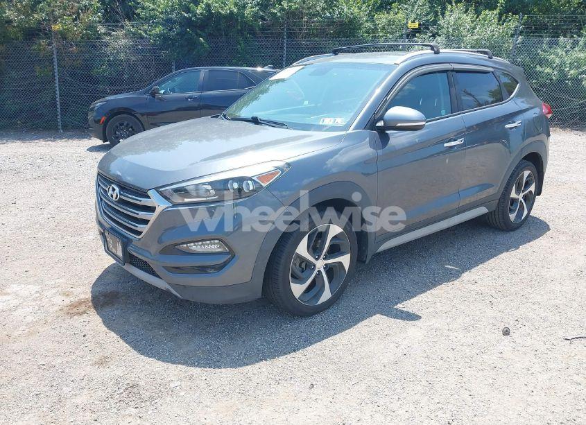 Photo 2 of 2017 Hyundai Tucson LIMITED (VIN KM8J33A21HU520852)