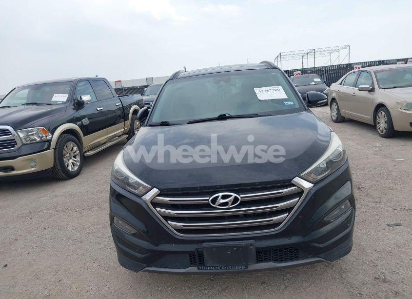 Photo 11 of 2016 Hyundai Tucson LIMITED (VIN KM8J33A22GU091820)