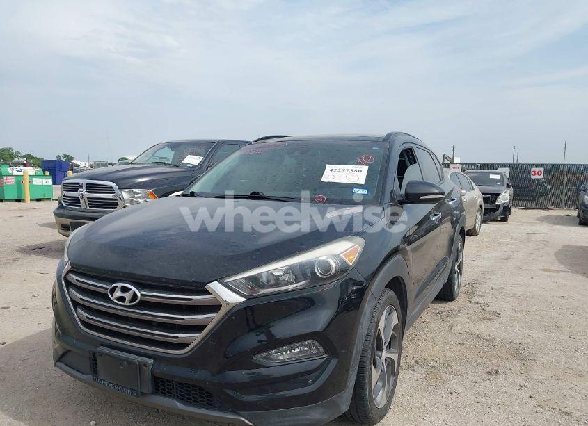 Photo 6 of 2016 Hyundai Tucson LIMITED (VIN KM8J33A22GU091820)