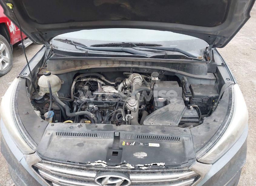 Photo 10 of 2016 Hyundai Tucson LIMITED (VIN KM8J33A22GU181677)