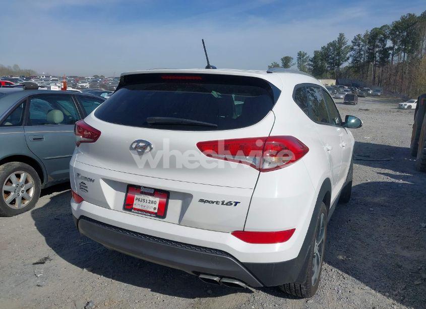 Photo 4 of 2016 Hyundai Tucson SPORT (VIN KM8J33A22GU211549)