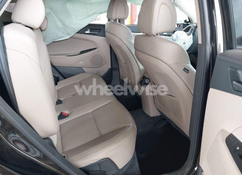 Photo 8 of 2017 Hyundai Tucson LIMITED (VIN KM8J33A22HU316495)