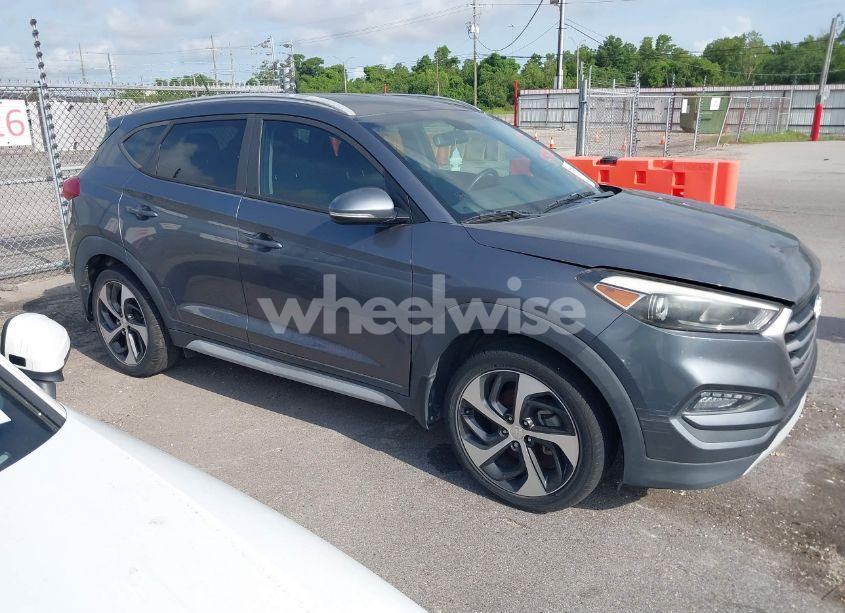 Photo 13 of 2017 Hyundai Tucson SPORT (VIN KM8J33A22HU536042)