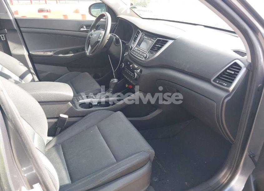 Photo 5 of 2017 Hyundai Tucson SPORT (VIN KM8J33A22HU536042)