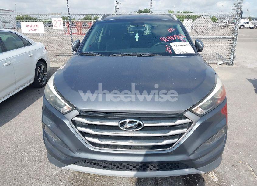 Photo 6 of 2017 Hyundai Tucson SPORT (VIN KM8J33A22HU536042)