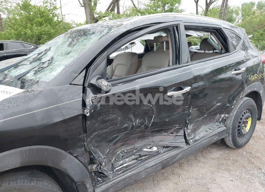 Photo 6 of 2016 Hyundai Tucson LIMITED (VIN KM8J33A24GU161690)