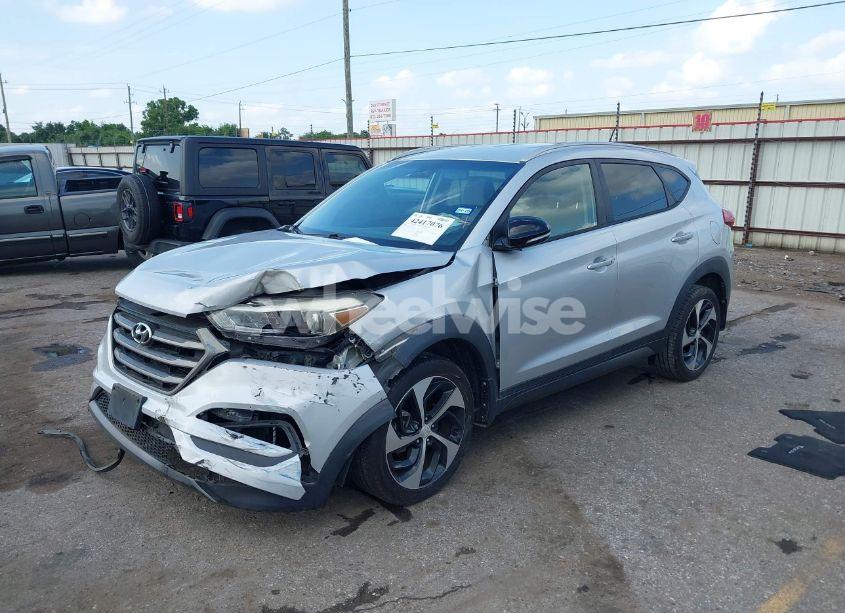 Photo 2 of 2016 Hyundai Tucson SPORT (VIN KM8J33A25GU268621)
