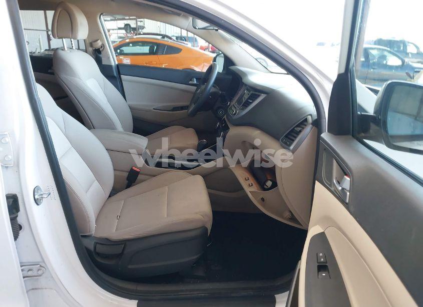 Photo 5 of 2017 Hyundai Tucson ECO (VIN KM8J33A25HU369675)