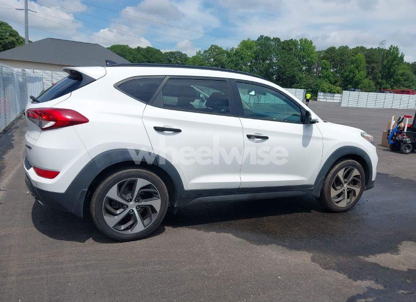 Photo 13 of 2016 Hyundai Tucson LIMITED (VIN KM8J33A27GU053001)
