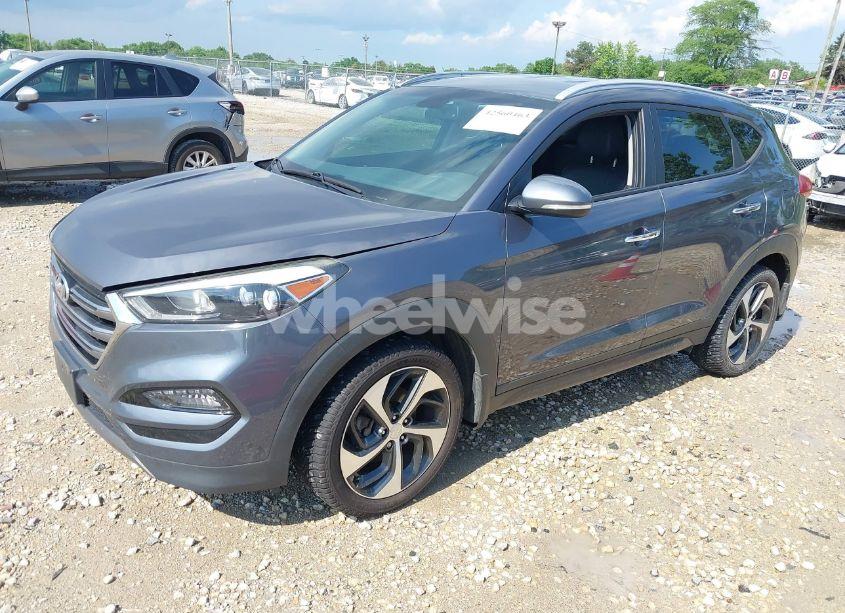 Photo 2 of 2016 Hyundai Tucson LIMITED (VIN KM8J33A27GU111804)