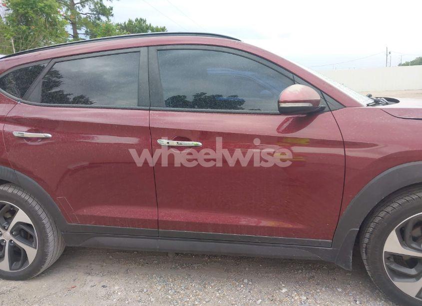 Photo 13 of 2016 Hyundai Tucson LIMITED (VIN KM8J33A27GU163868)