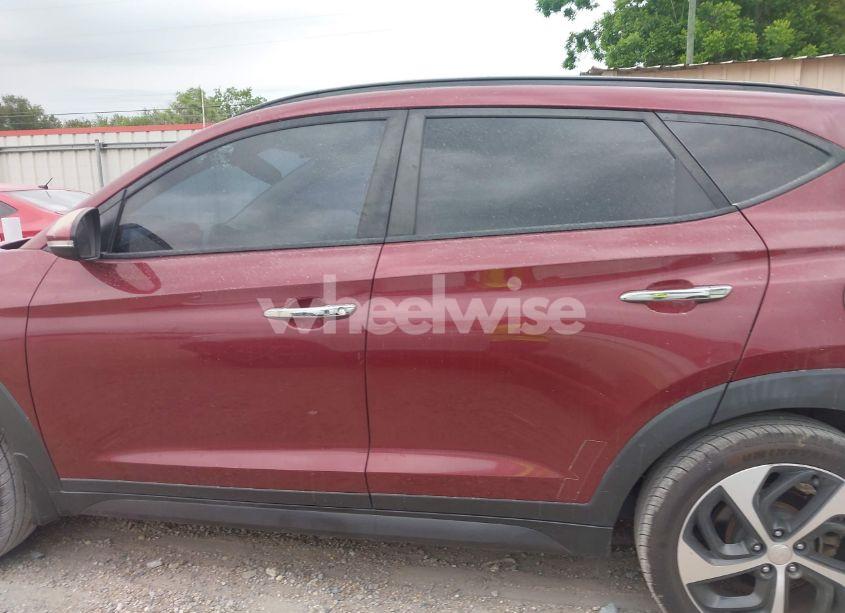 Photo 14 of 2016 Hyundai Tucson LIMITED (VIN KM8J33A27GU163868)