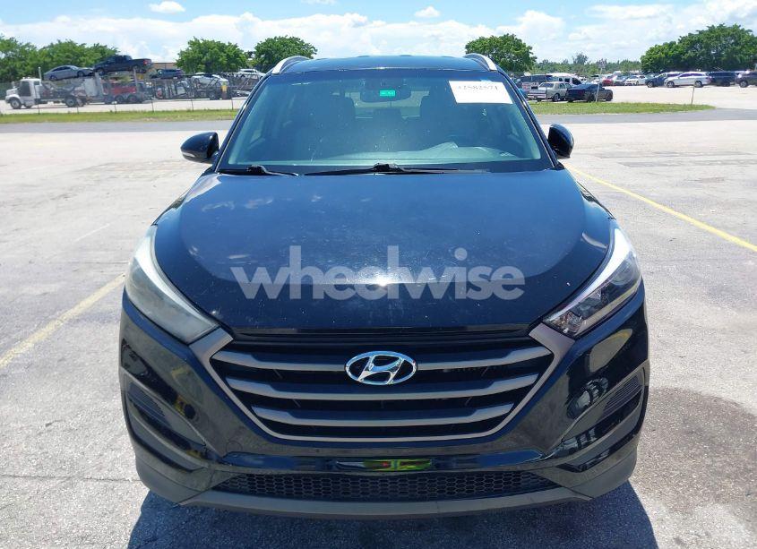 Photo 6 of 2016 Hyundai Tucson SPORT (VIN KM8J33A28GU136873)