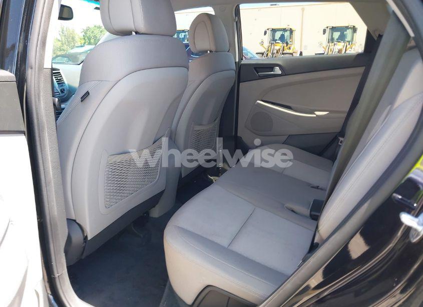 Photo 8 of 2016 Hyundai Tucson SPORT (VIN KM8J33A28GU136873)