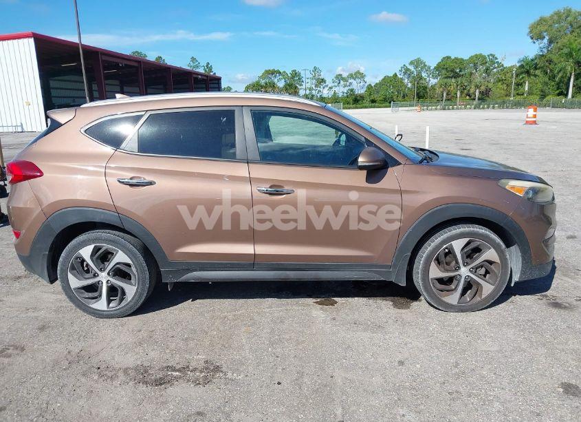 Photo 13 of 2016 Hyundai Tucson LIMITED (VIN KM8J33A28GU185216)