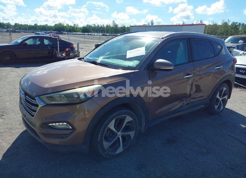 Photo 2 of 2016 Hyundai Tucson LIMITED (VIN KM8J33A28GU185216)