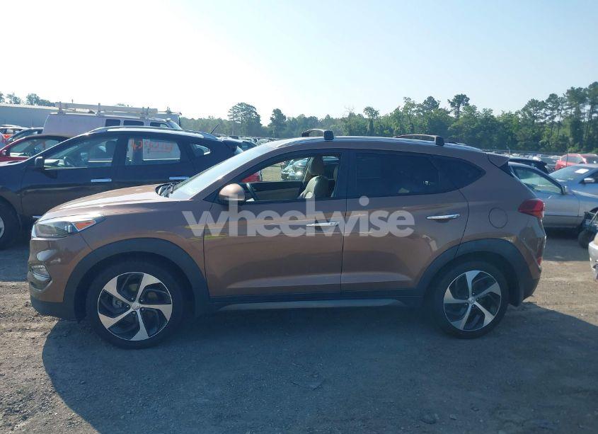 Photo 14 of 2016 Hyundai Tucson LIMITED (VIN KM8J33A28GU196720)